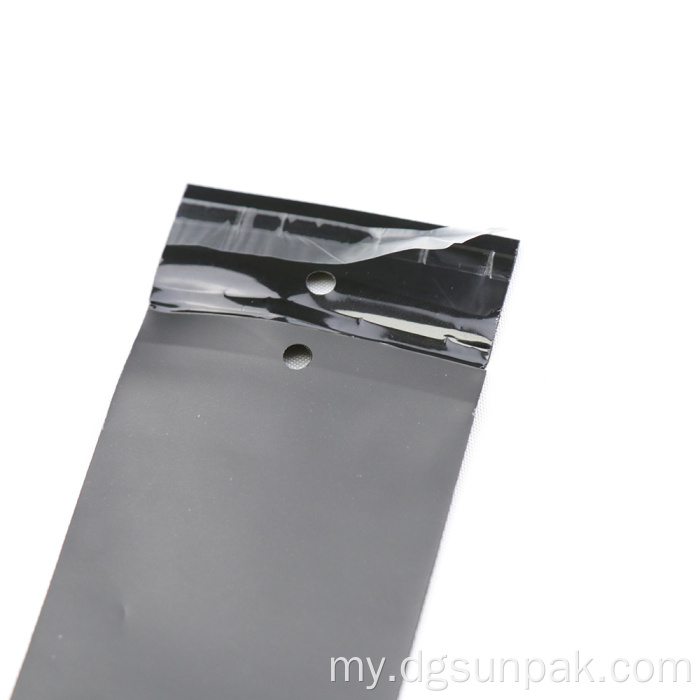 အဝတ်အစားအတွက်ပလပ်စတစ်ဇစ်အိတ်ကိုထုပ်ပိုးခြင်း